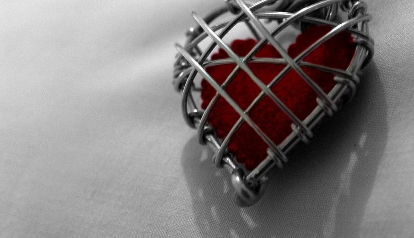 Cuore chiuso - Il blocco psicosomatico collettivo del cuore - Mindfulness Sardegna